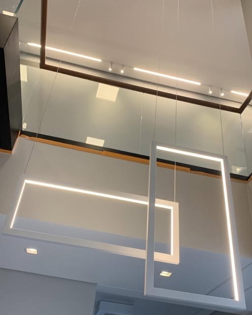 Pendente retangular de LED
